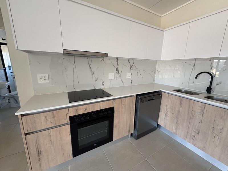 To Let 2 Bedroom Property for Rent in Richwood Western Cape